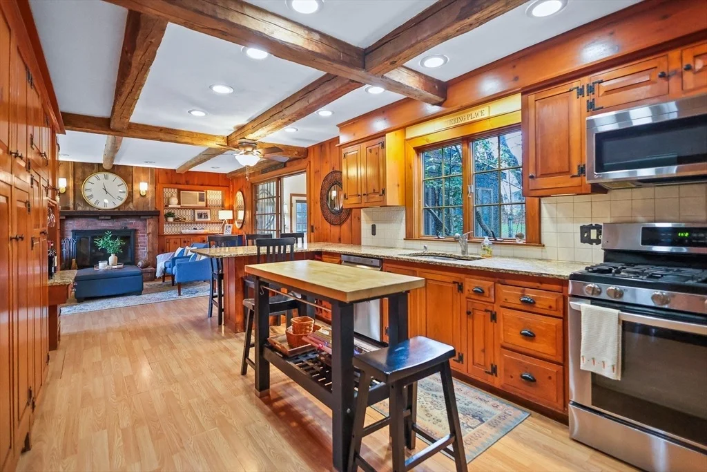 Photo of 15 Cedarcrest Lane