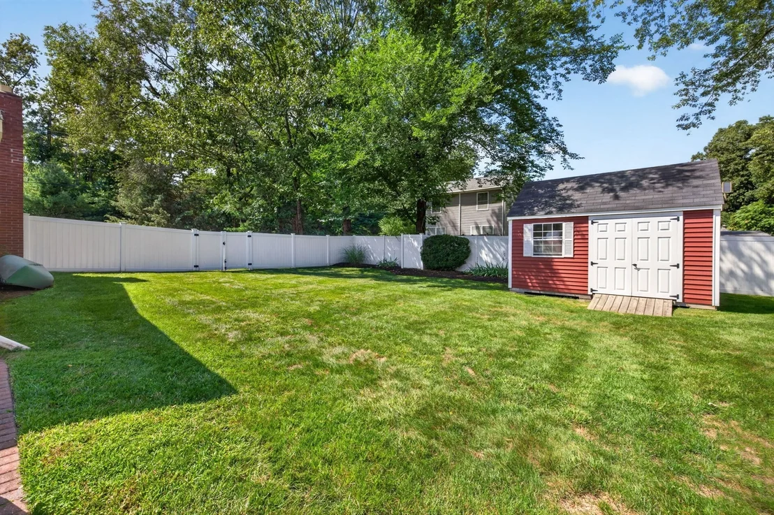 Photo of 215 Mendon Road