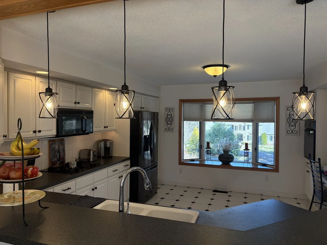 Photo of 321 Westerly Cr.