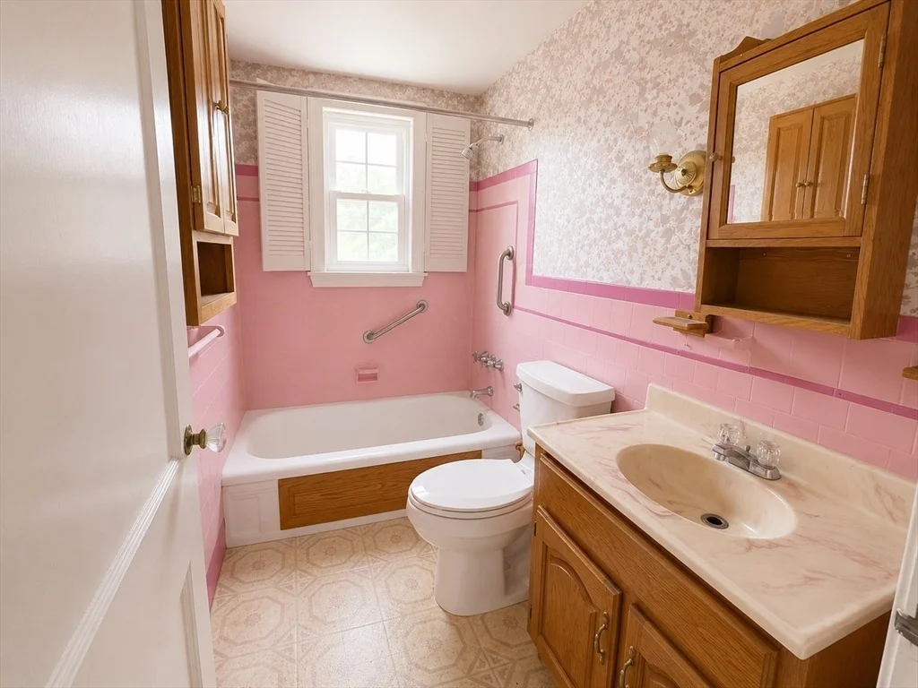 Photo of 63 Oak St