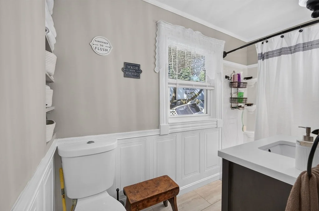 Photo of 103 B Street