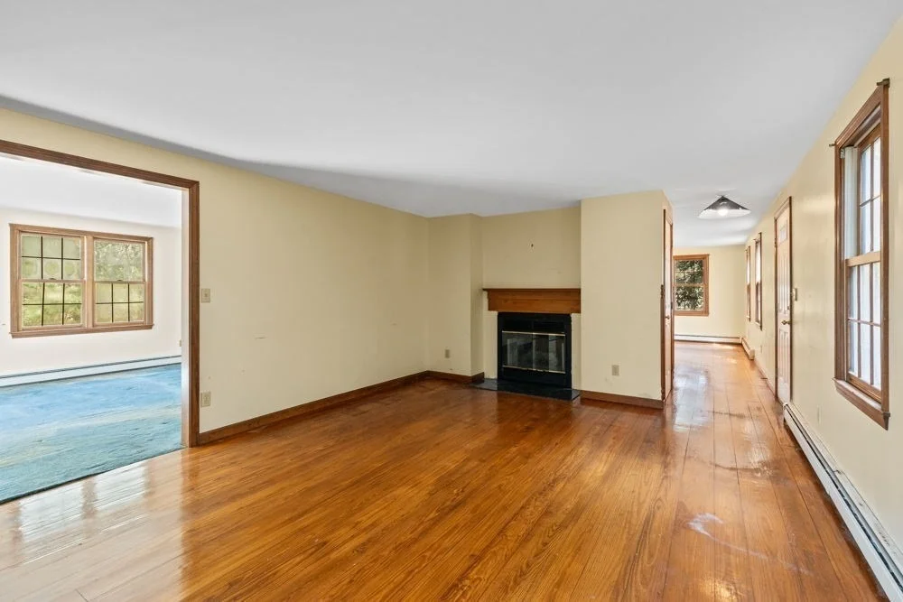 Photo of 49 Colonial