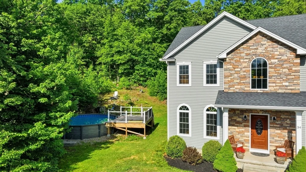 Photo of 34 Bissonnette Cir
