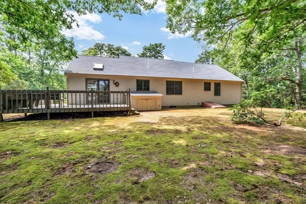 Photo of 116 Bittersweet Dr