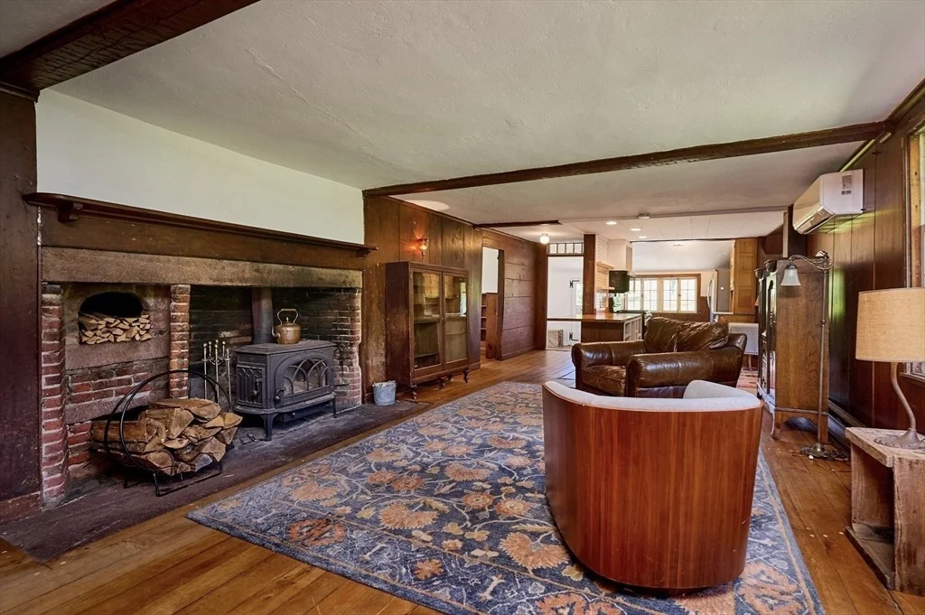 Photo of 40 Whately Glen Road