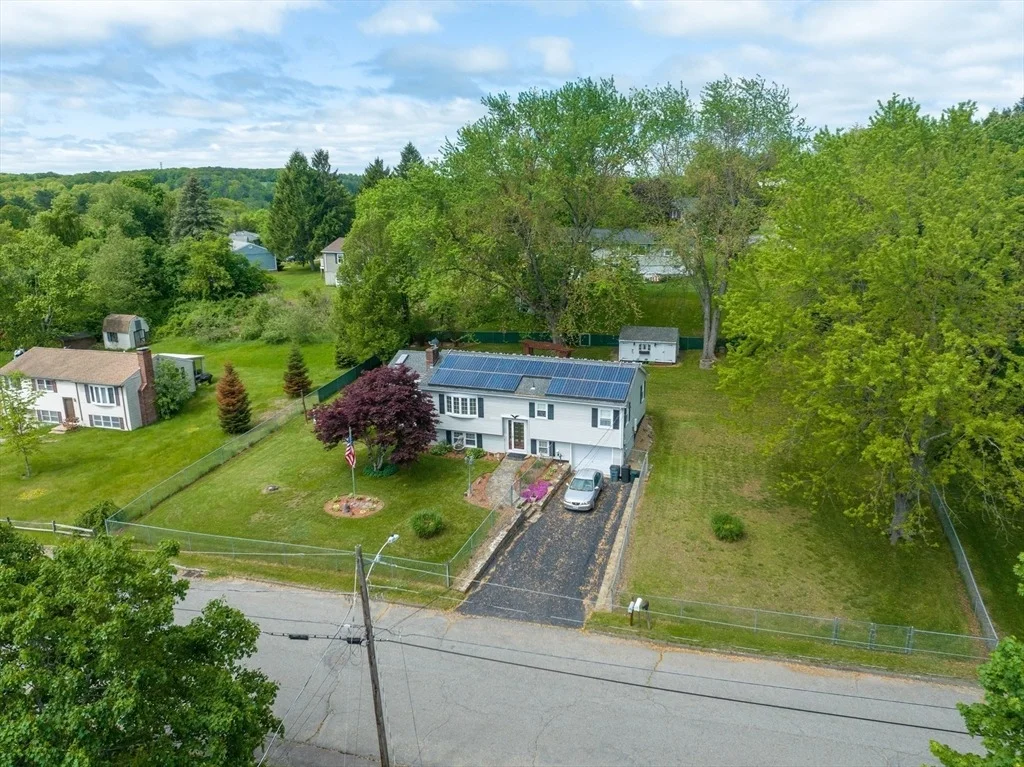 Photo of 12 Old Farm Rd