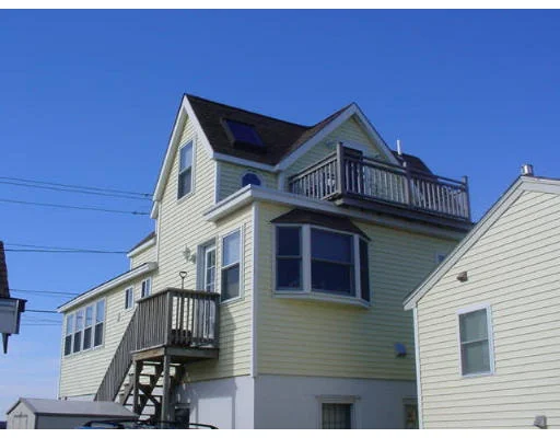 Photo of 40 North End Blvd