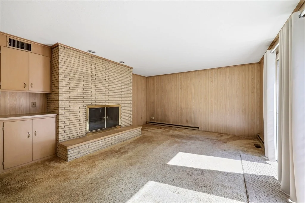 Photo of 1303 Plumtree Rd