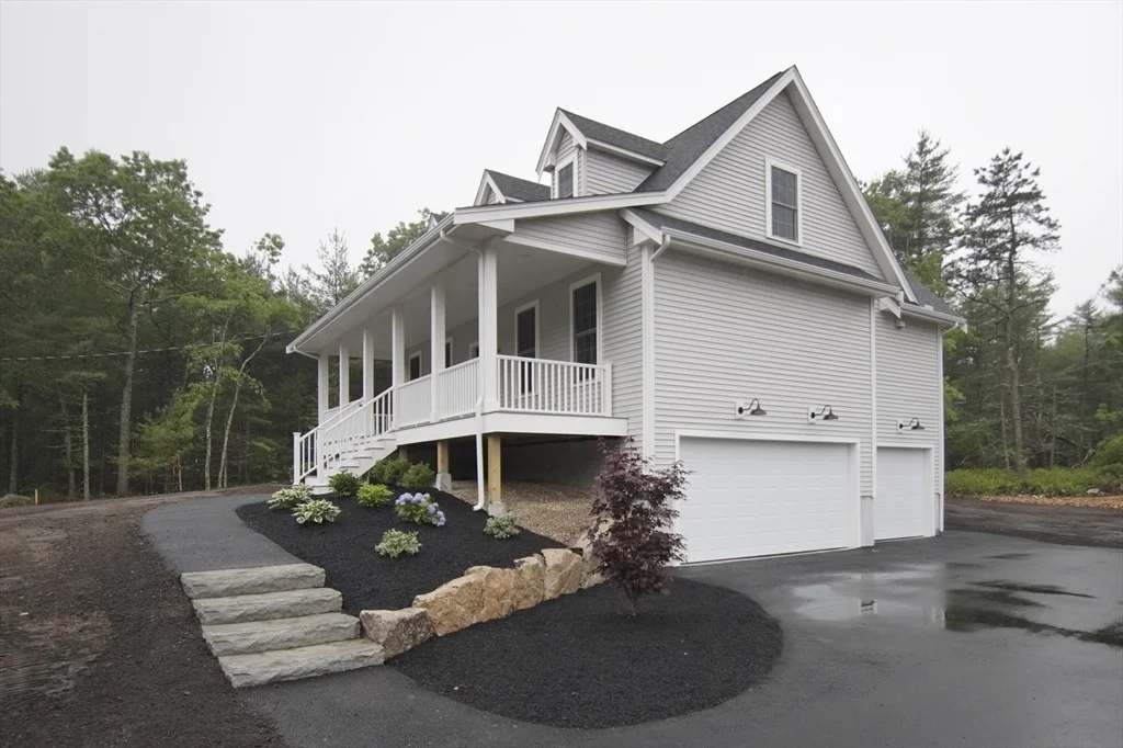 Photo of 140 Tispaquin St
