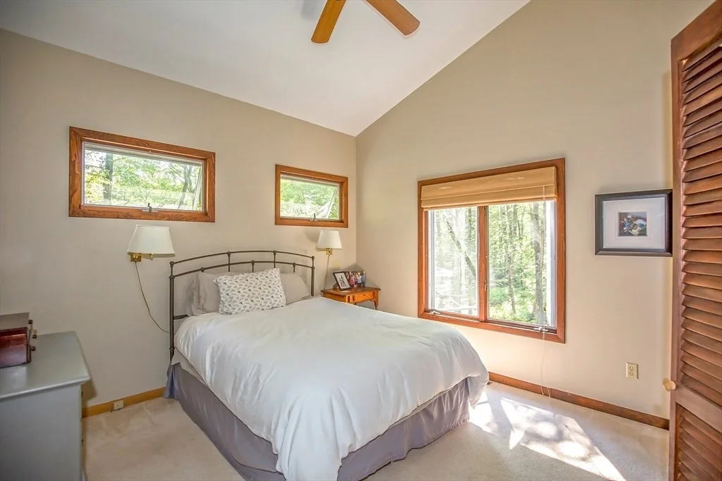 Photo of 265 Fox Den Rd