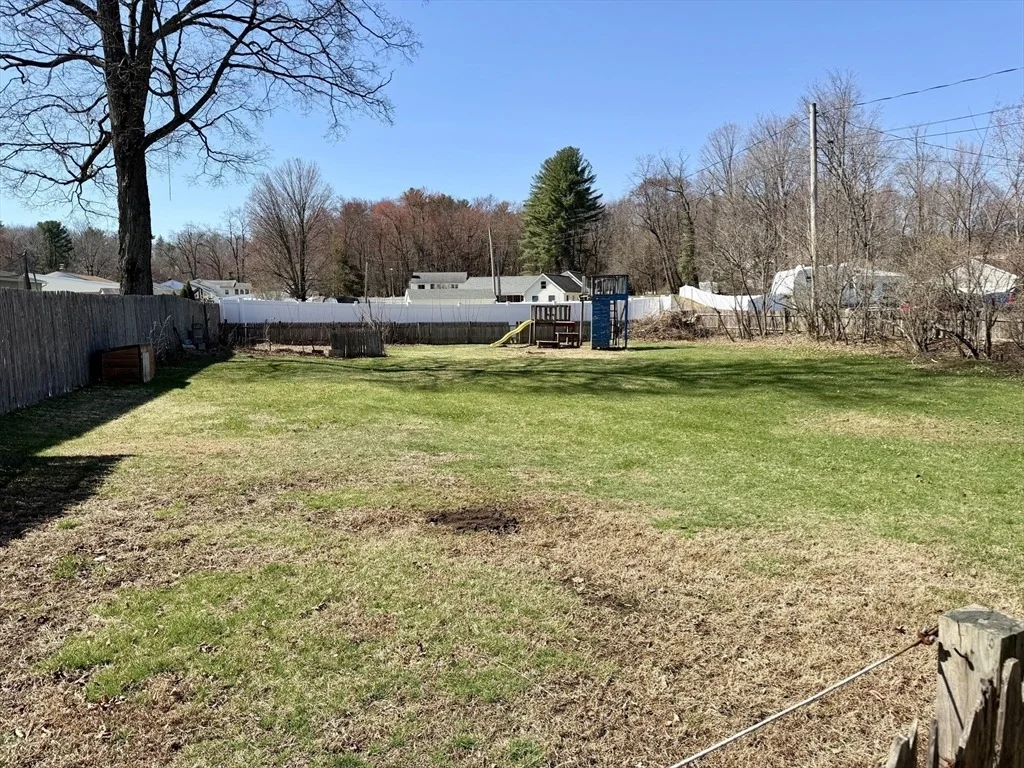 Photo of 180 Russell Rd
