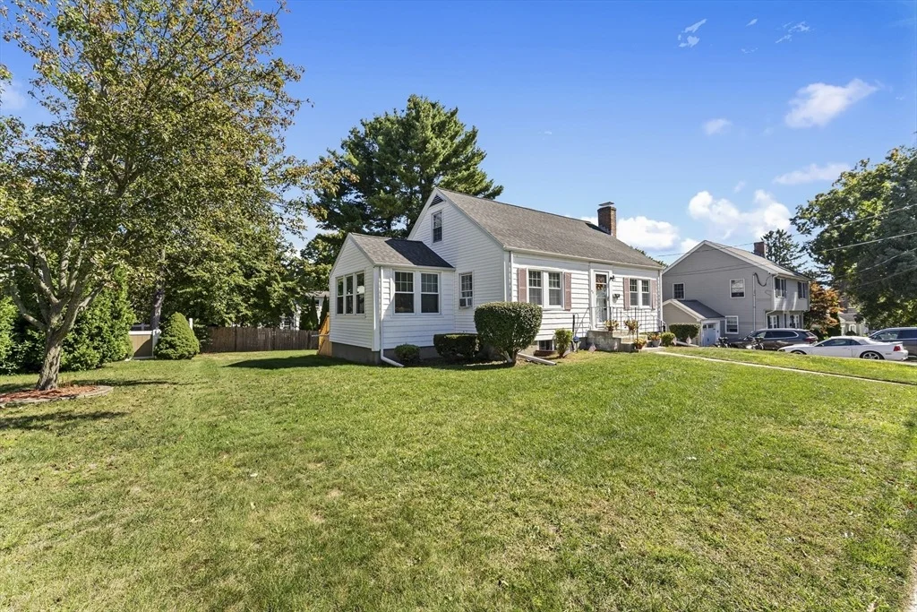Photo of 85 Oak St