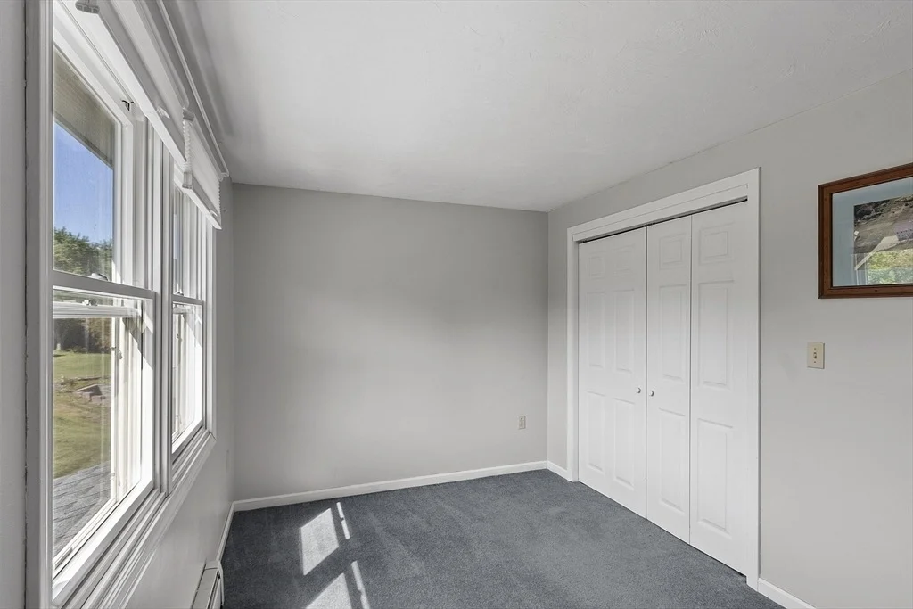 Photo of 6 Ashton Ln