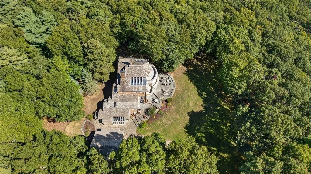 Photo of 91 Piney Point Rd