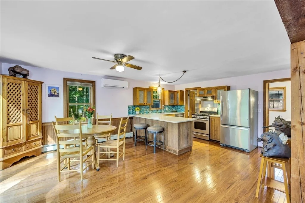 Photo of 159 Old Chatham Rd