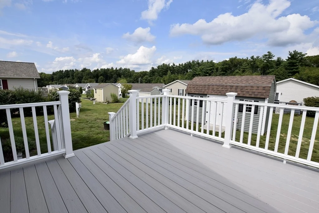Photo of 29 Lyn Ln.