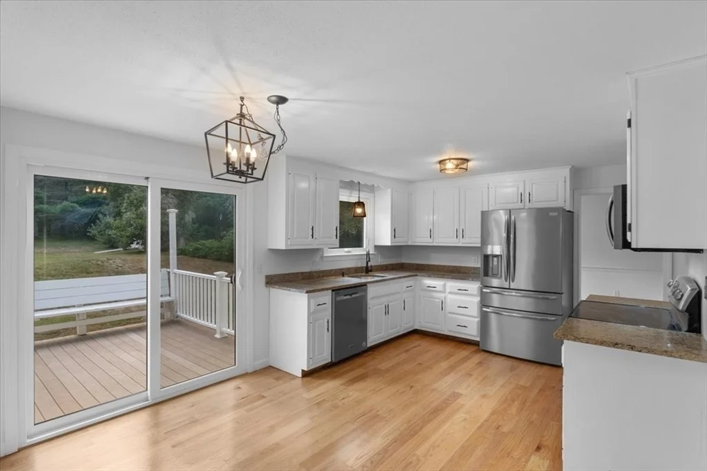 Photo of 33 Barnstable Rd