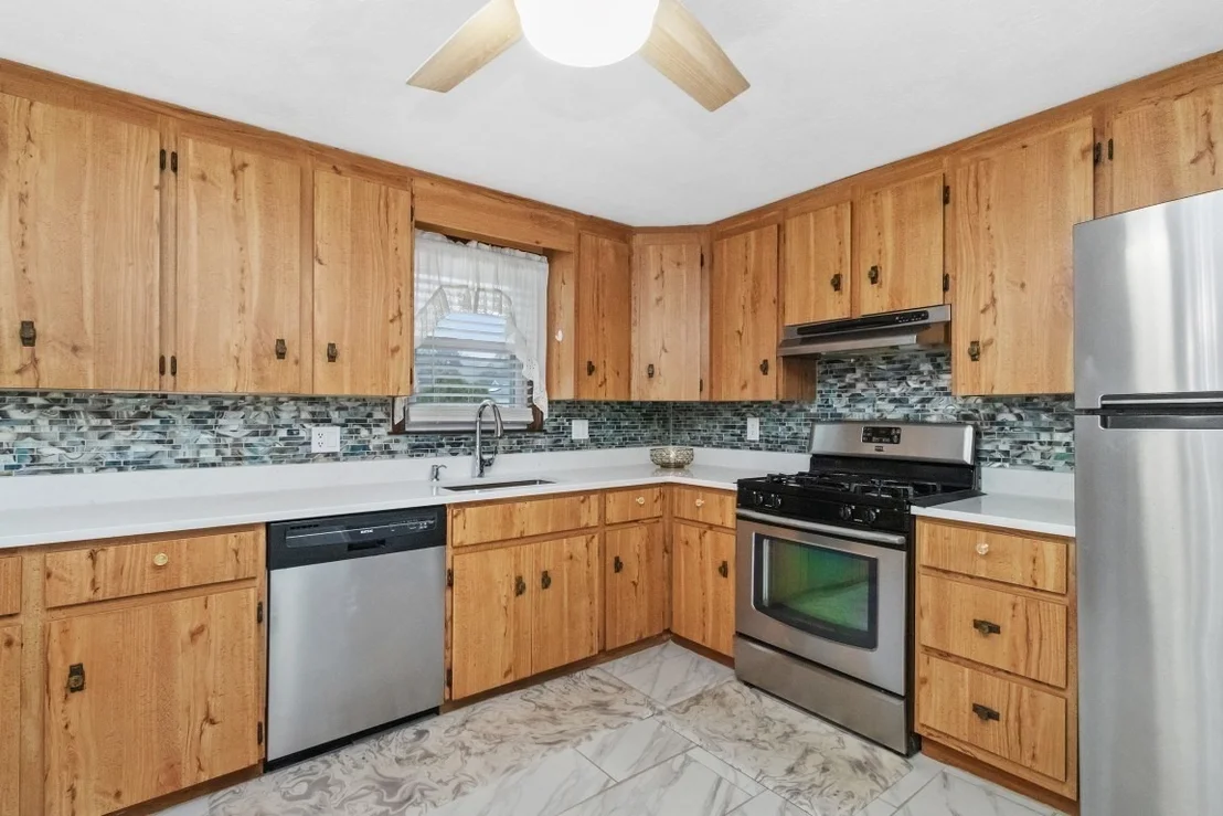 Photo of 30 Lantern Ln