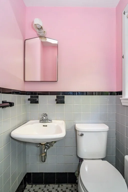 Photo of 124 Juniper Drive