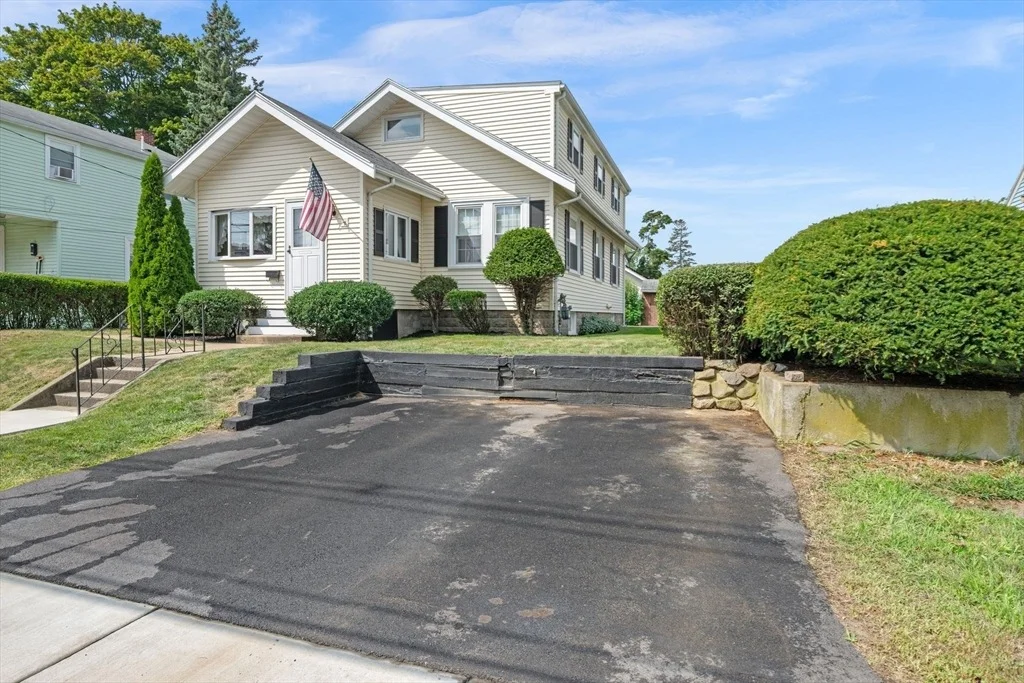 Photo of 58 Sohier Rd