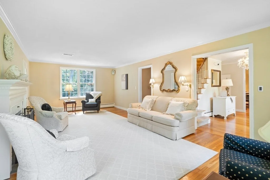Photo of 2 Knollwood Drive