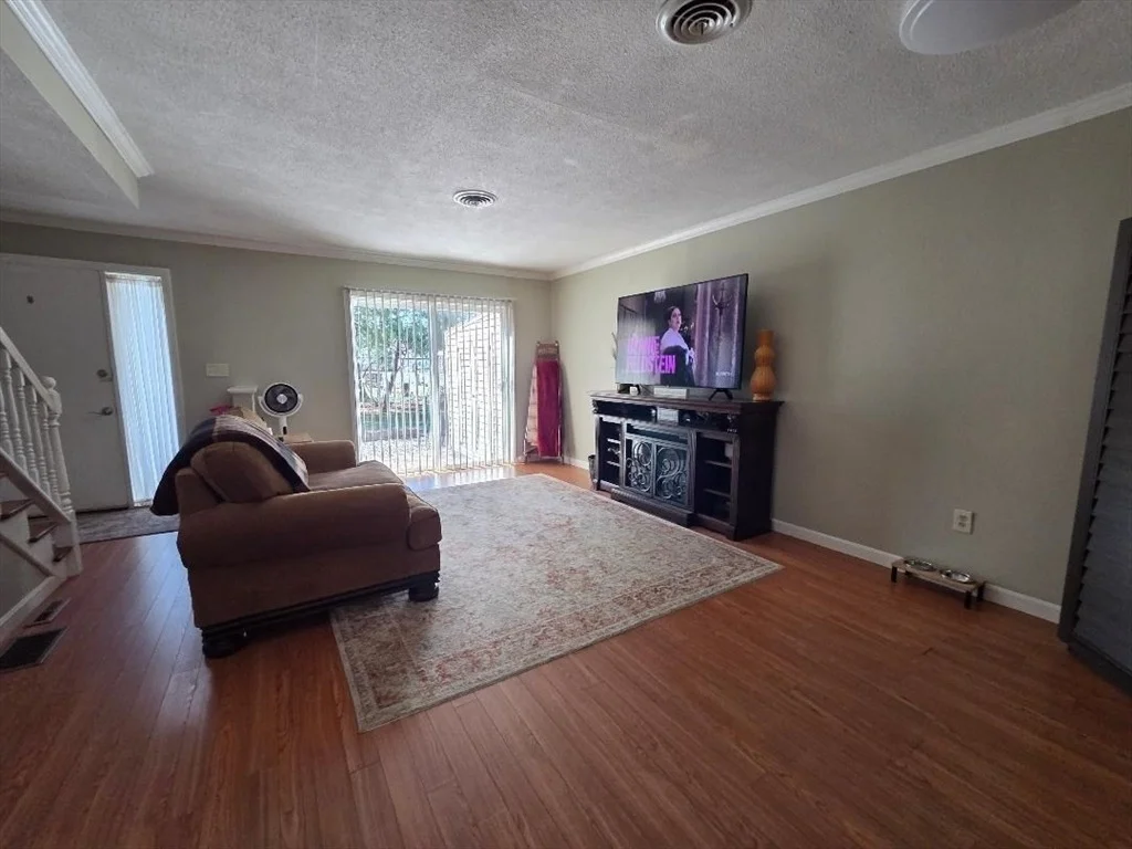 Photo of Unit D at 1 Markham Circle