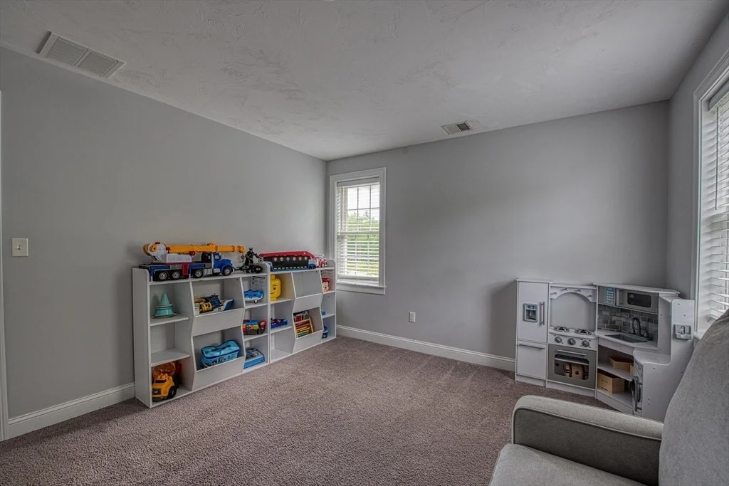 Photo of 31 Pocksha Dr