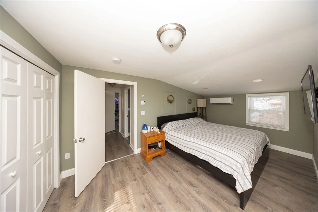 Photo of 2724 Providence Road