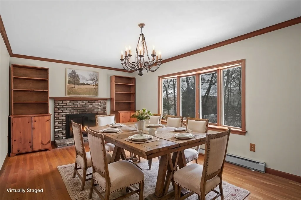 Photo of 90 Topsfield Rd