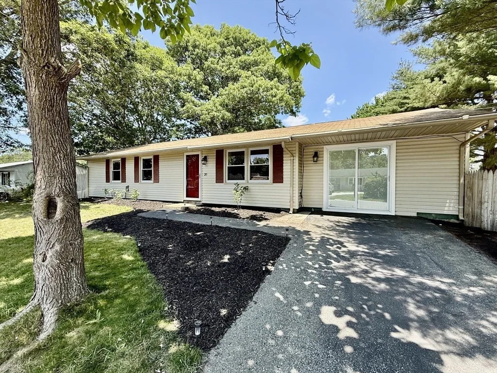 Photo of 20 Terry Ln E