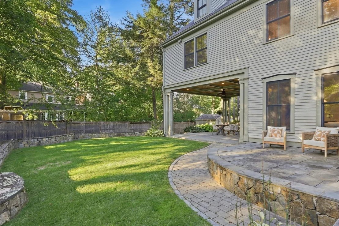 Photo of 7 Locust Avenue