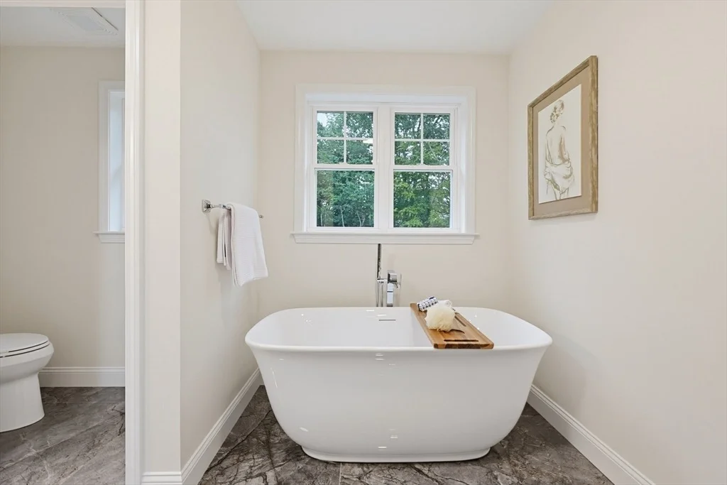 Photo of 16 Ledge Hill Ln