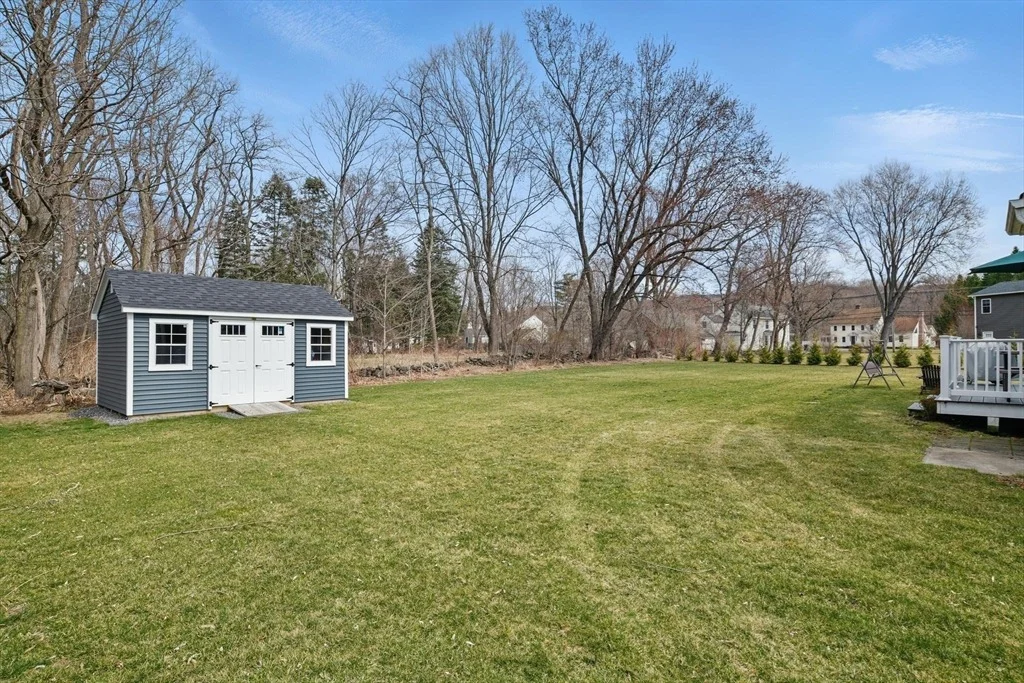 Photo of 4 Willow Brook Lane