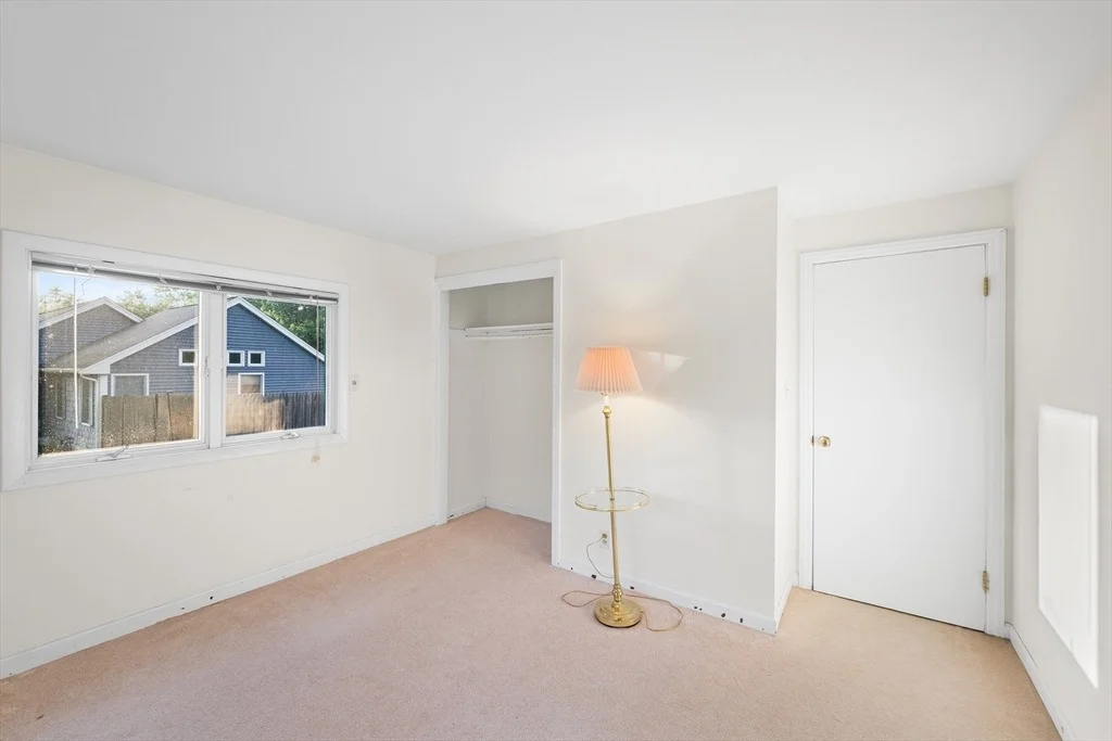 Photo of 20 Hilltop Dr
