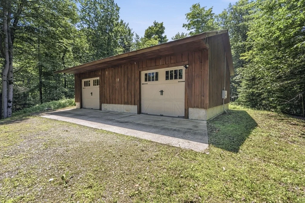 Photo of 345 Harvey Rd
