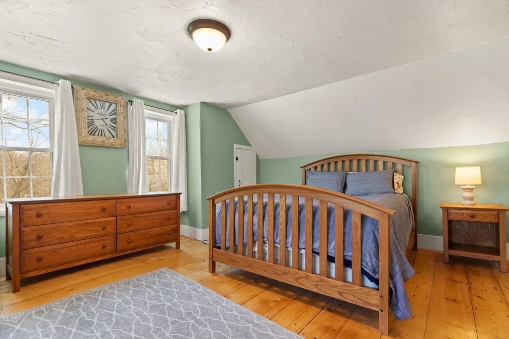 Photo of 700 High St