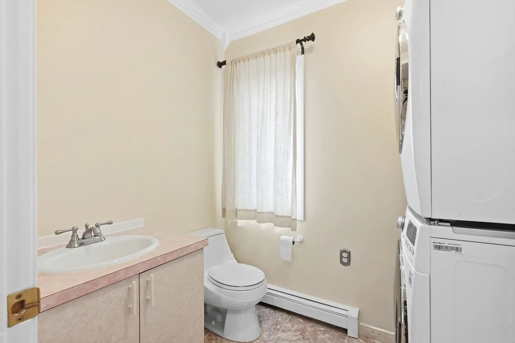 Photo of 12 Parkway Dr