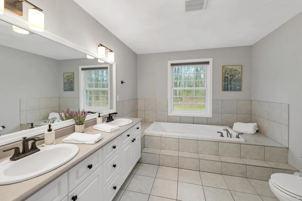 Photo of 9 Juniper Ridge Road