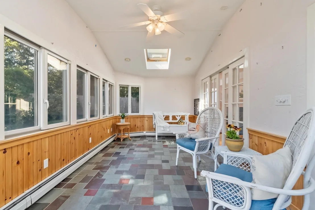 Photo of 111 Bass Ave
