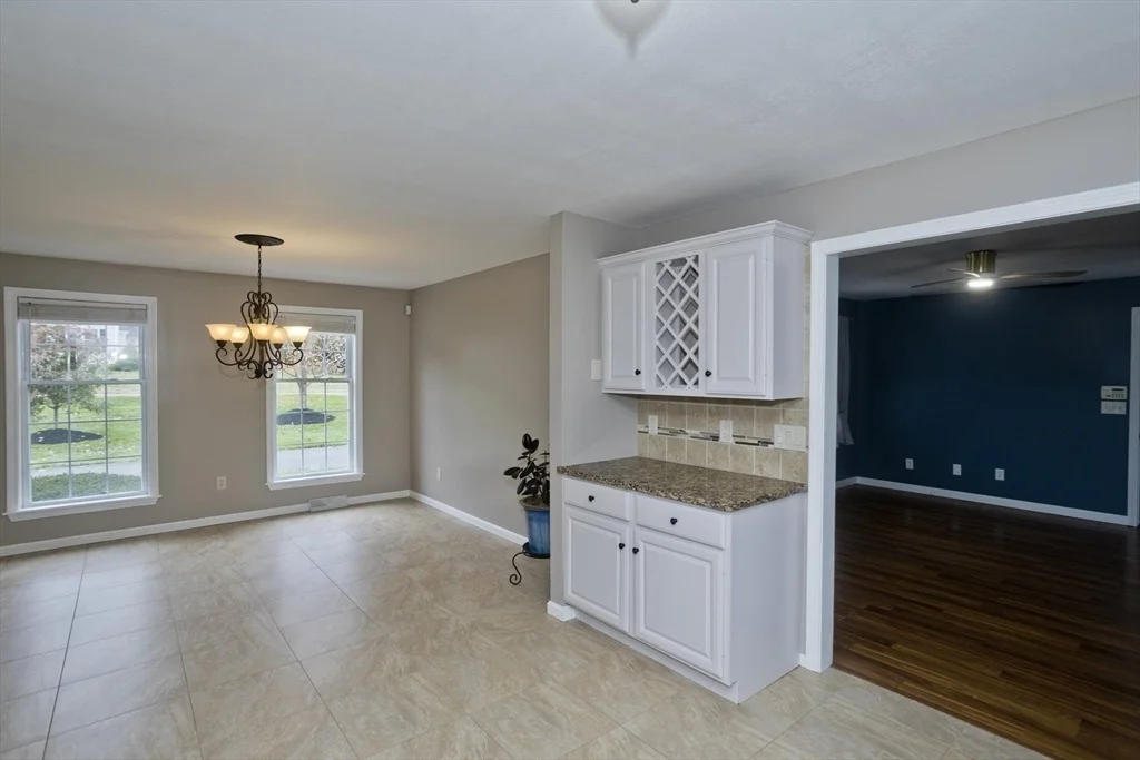Photo of 76 Shaker Rd