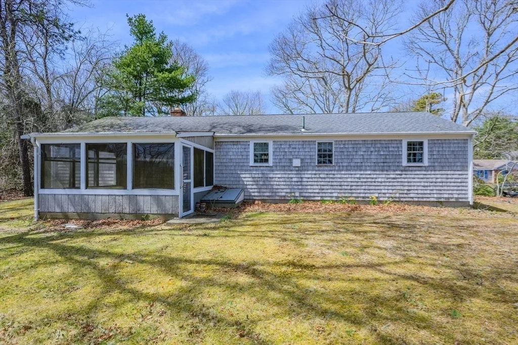 Photo of 22 Longfellow Dr