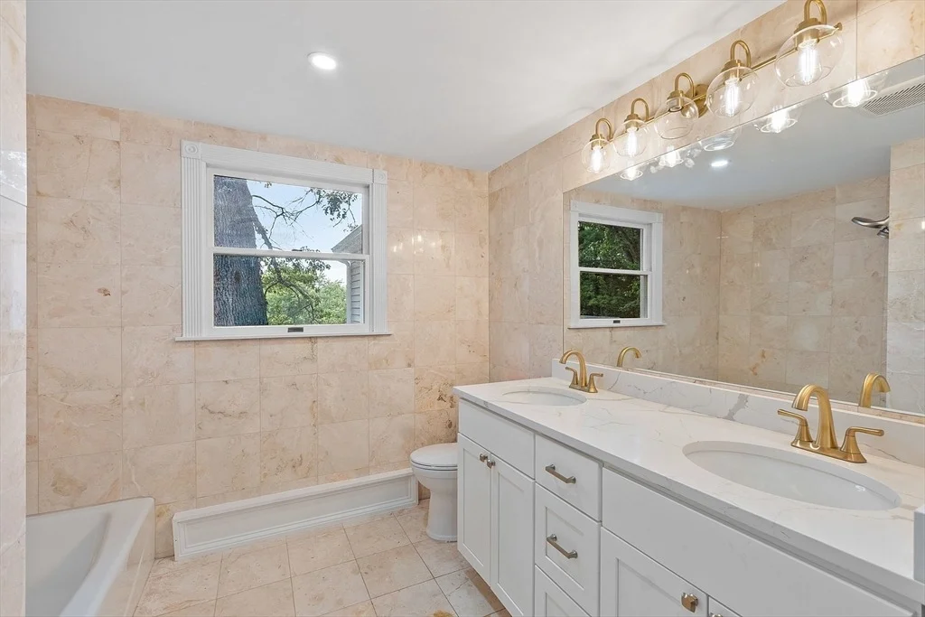 Photo of 332 North Rd