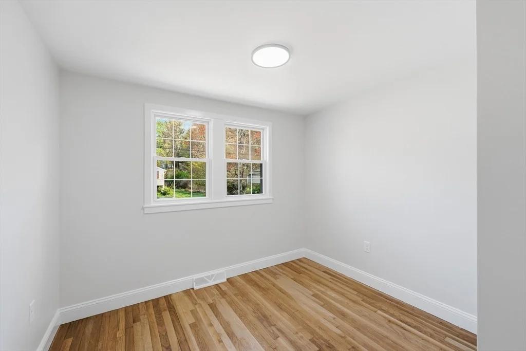 Photo of 44 Wildbrook Road