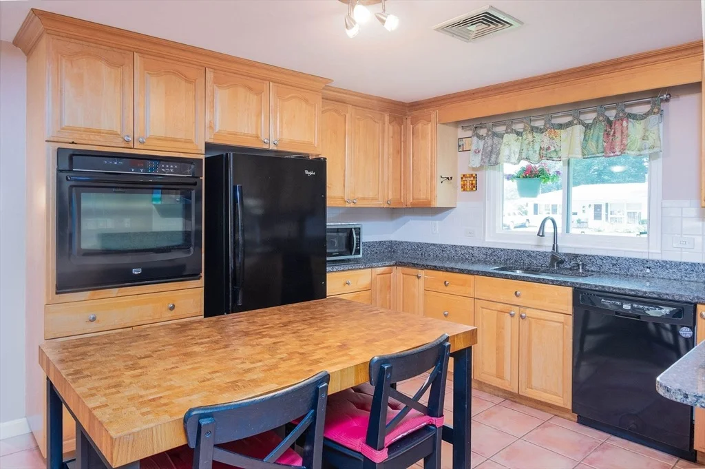 Photo of 49 Barry Rd