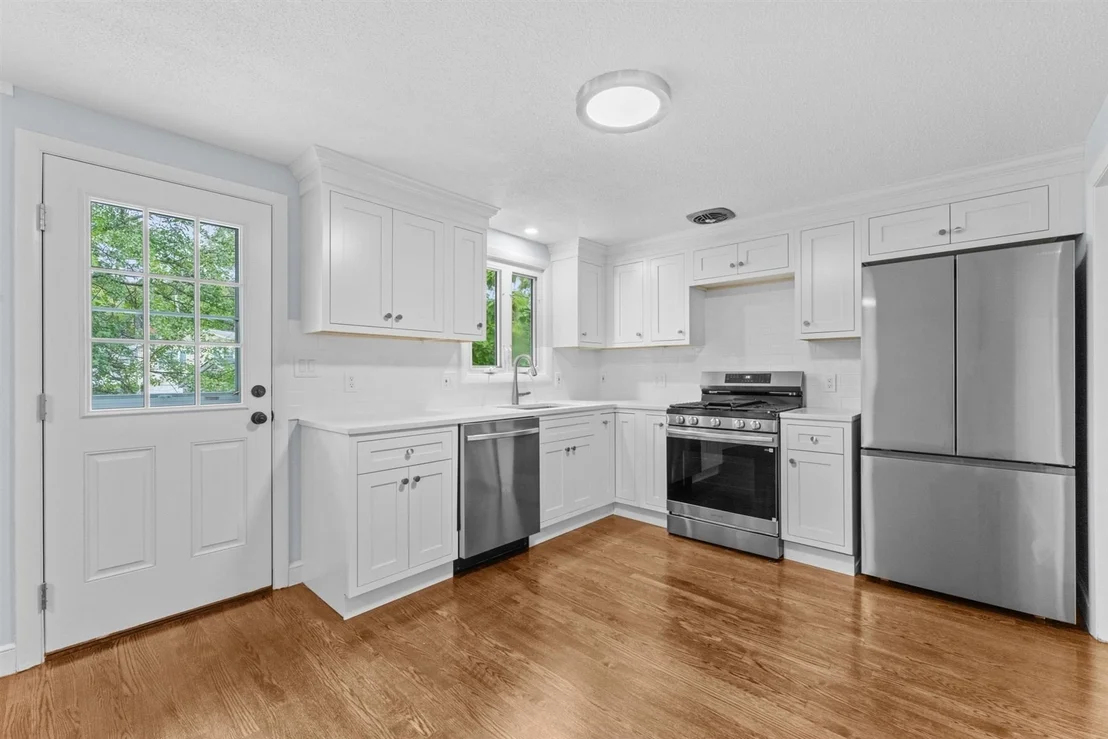 Photo of 100 Middle St