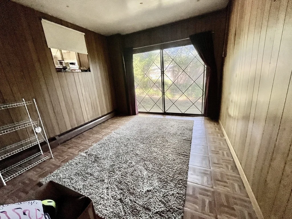 Photo of 160 Thatcher Rd