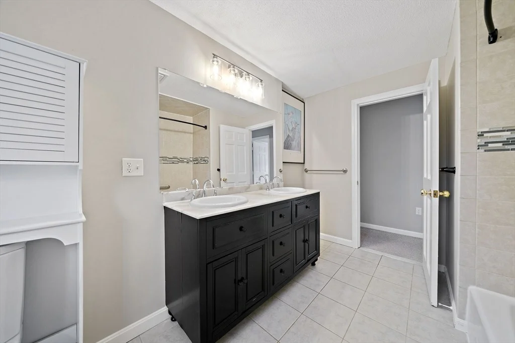 Photo of 84 Poulos Rd