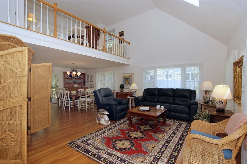 Photo of 18 Periwinkle Ln
