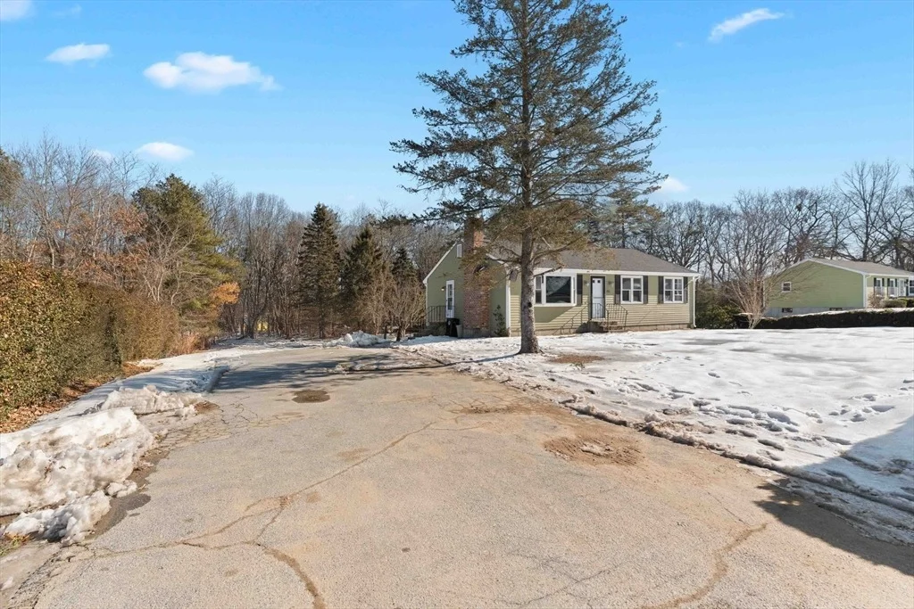 Photo of 201 Mendon Rd
