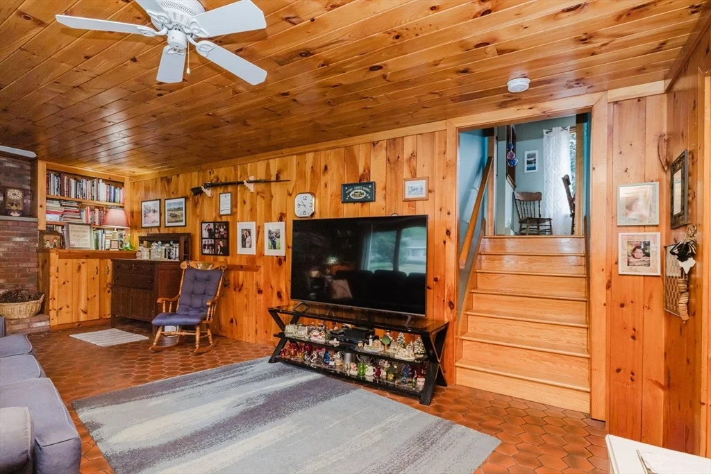 Photo of 848 N Main St